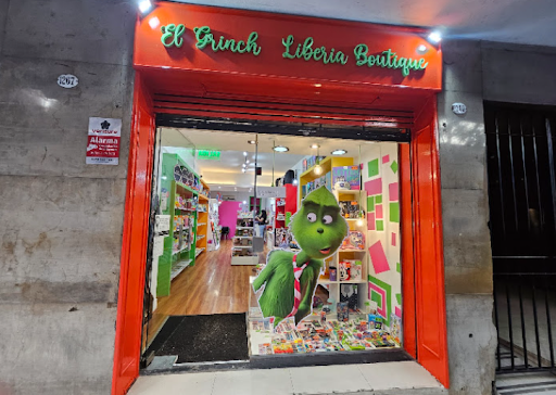 Fachada de El Grinch Librería Boutique en Juncal 1267